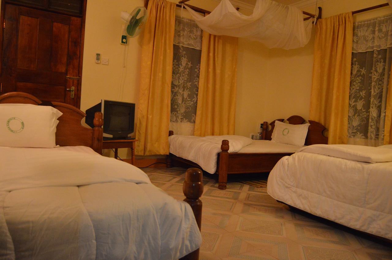 Twiga Lodge And Campsite Mto wa Mbu ภายนอก รูปภาพ