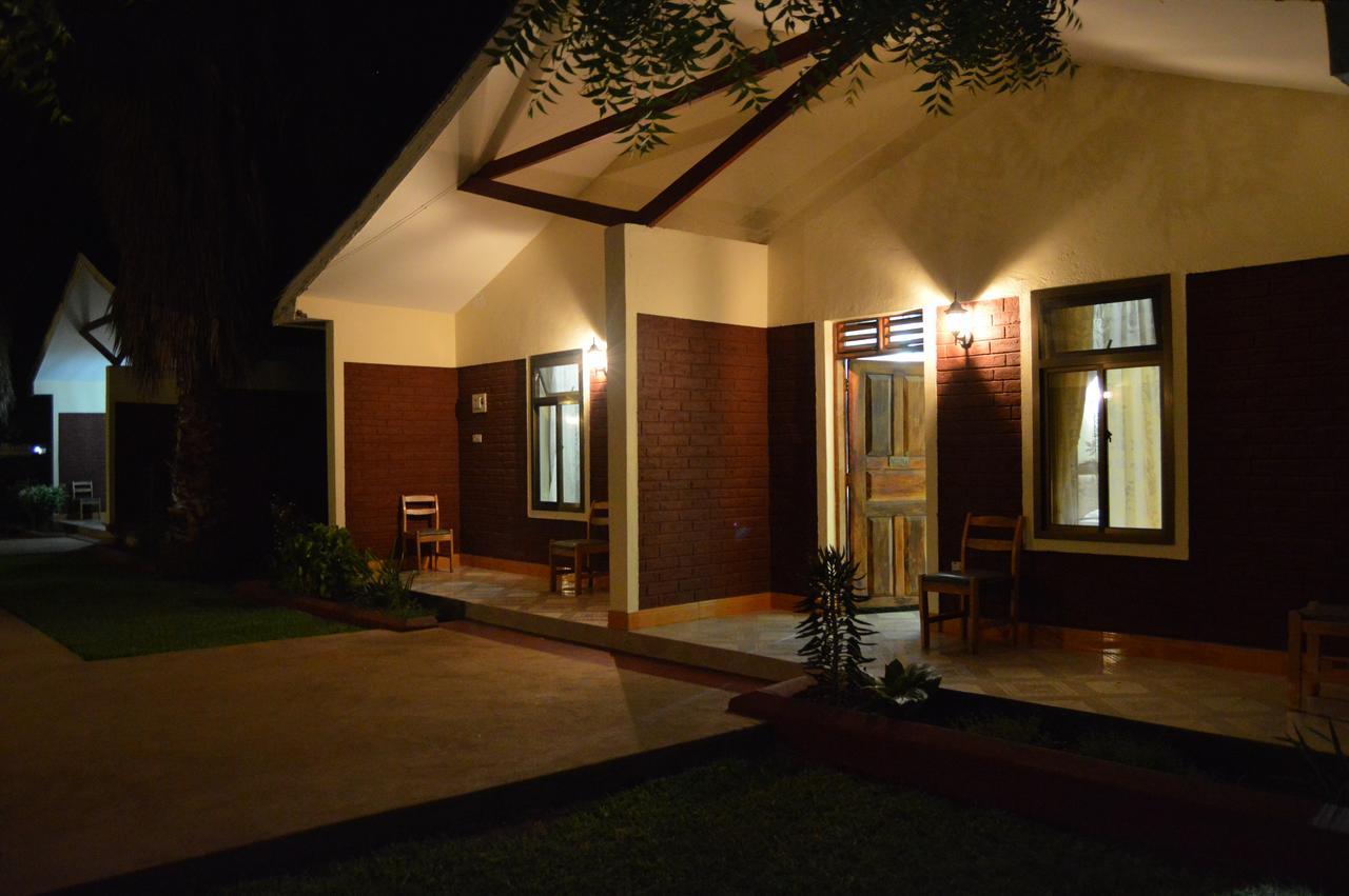 Twiga Lodge And Campsite Mto wa Mbu ภายนอก รูปภาพ