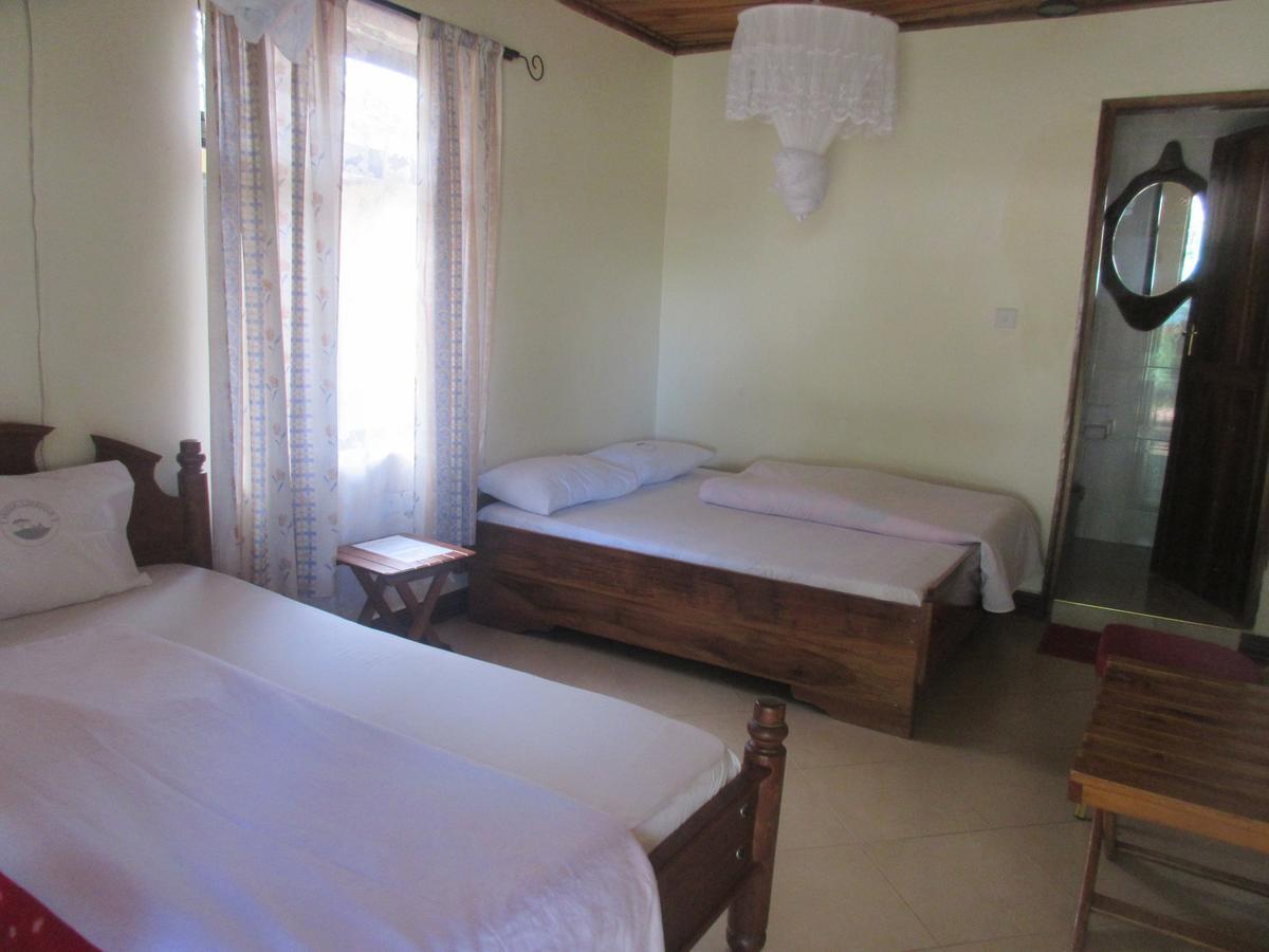 Twiga Lodge And Campsite Mto wa Mbu ภายนอก รูปภาพ