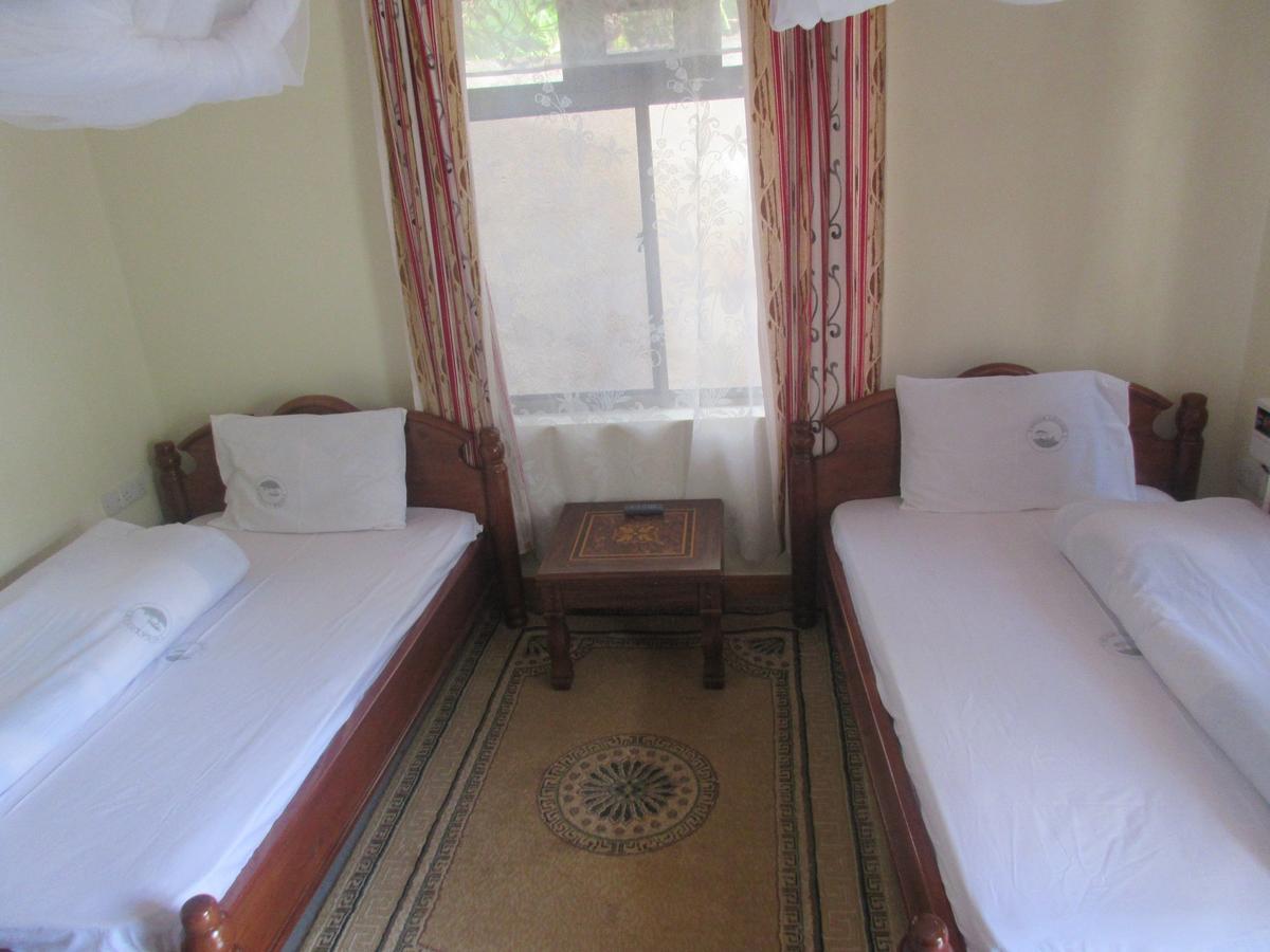 Twiga Lodge And Campsite Mto wa Mbu ภายนอก รูปภาพ