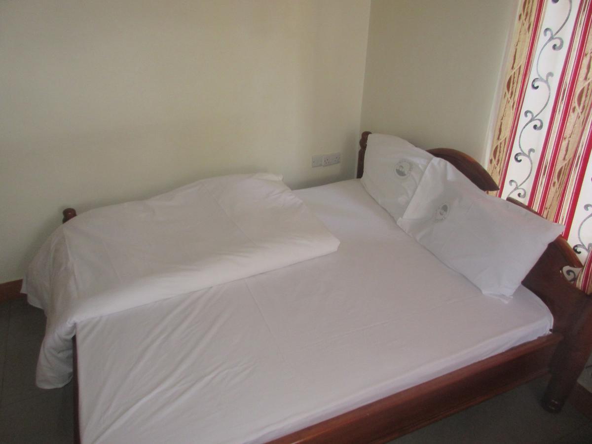Twiga Lodge And Campsite Mto wa Mbu ภายนอก รูปภาพ