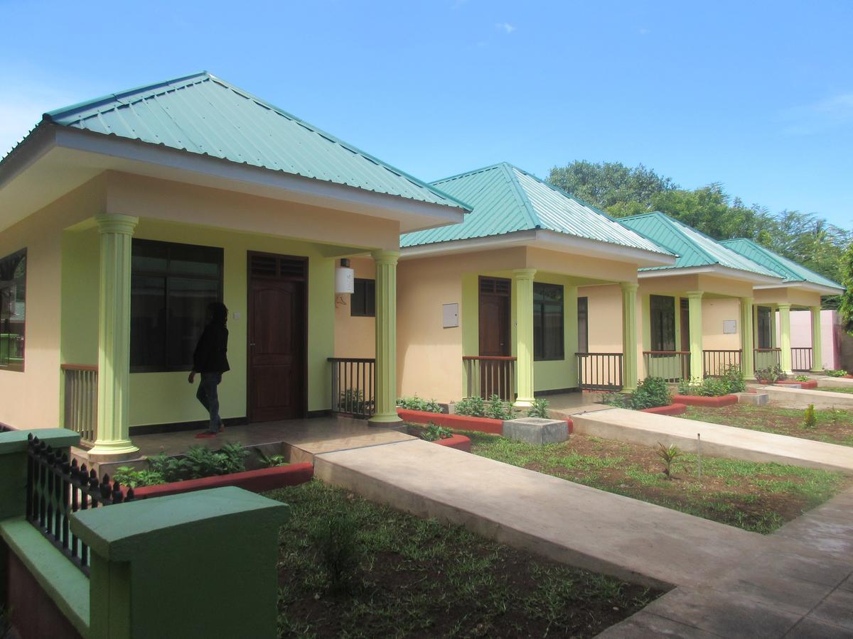 Twiga Lodge And Campsite Mto wa Mbu ภายนอก รูปภาพ
